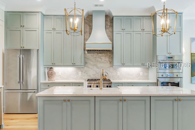12 Primrose Ln, Hilton Head Island, SC 29926