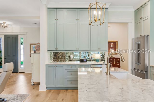 12 Primrose Ln, Hilton Head Island, SC 29926