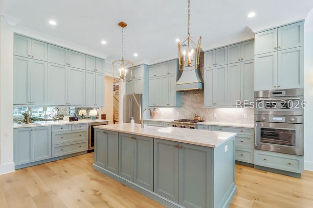 12 Primrose Ln, Hilton Head Island, SC 29926