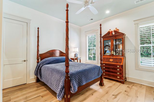 12 Primrose Ln, Hilton Head Island, SC 29926