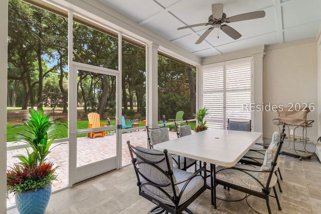 12 Primrose Ln, Hilton Head Island, SC 29926