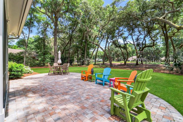 12 Primrose Ln, Hilton Head Island, SC 29926