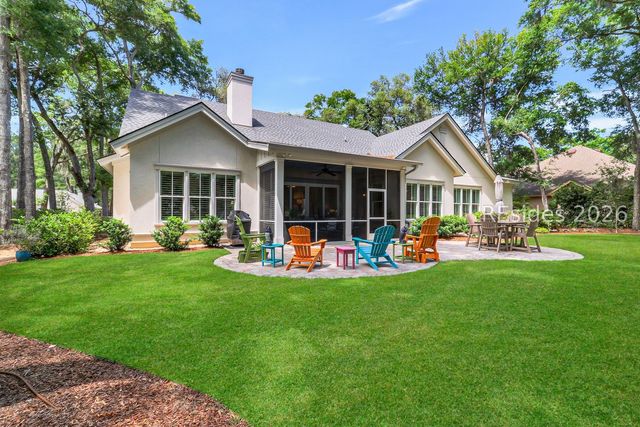 12 Primrose Ln, Hilton Head Island, SC 29926
