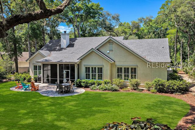 12 Primrose Ln, Hilton Head Island, SC 29926