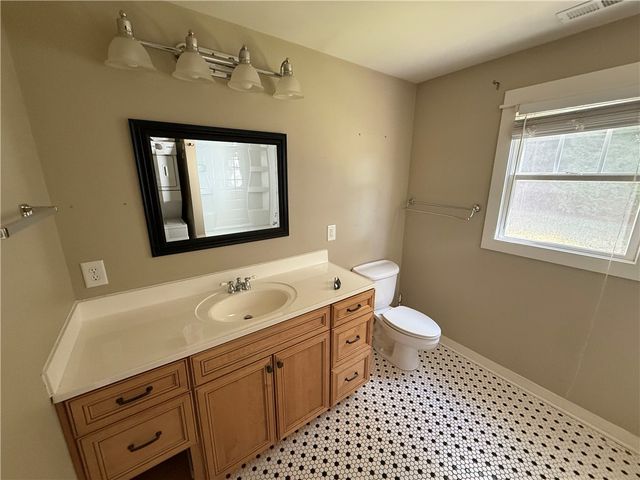 107 S LAUREL Street, Walhalla, SC 29691