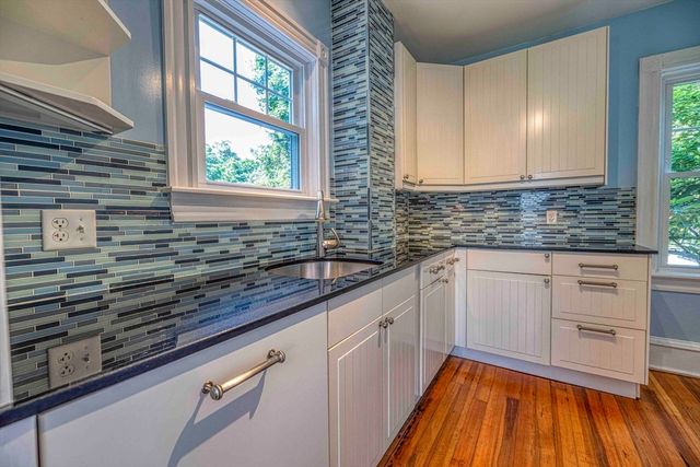 109 Jackson Ave, Somerset, MA 02725