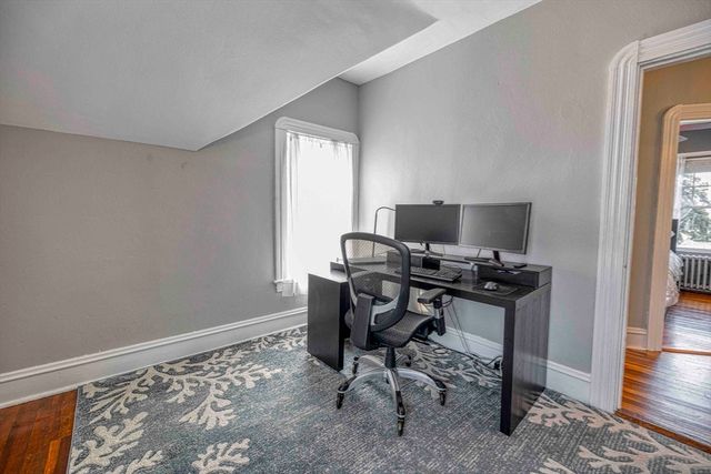 109 Jackson Ave, Somerset, MA 02725