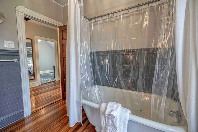 109 Jackson Ave, Somerset, MA 02725