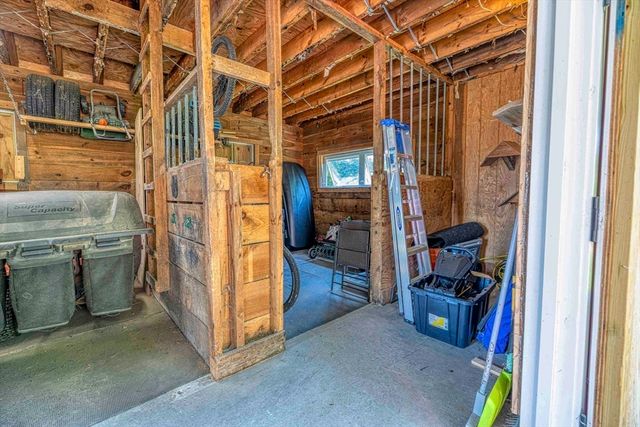 109 Jackson Ave, Somerset, MA 02725