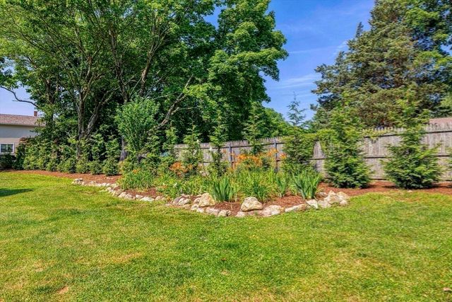 109 Jackson Ave, Somerset, MA 02725