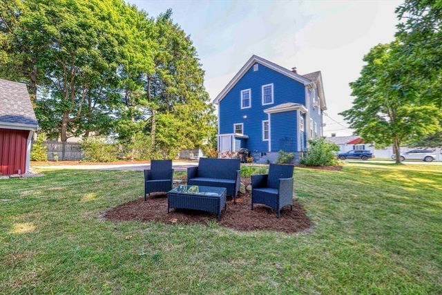 109 Jackson Ave, Somerset, MA 02725