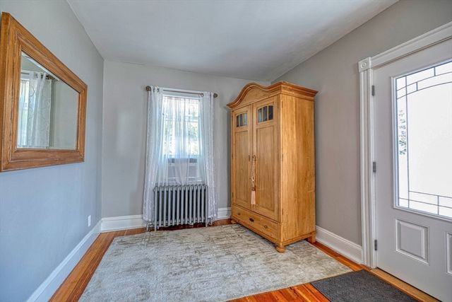 109 Jackson Ave, Somerset, MA 02725