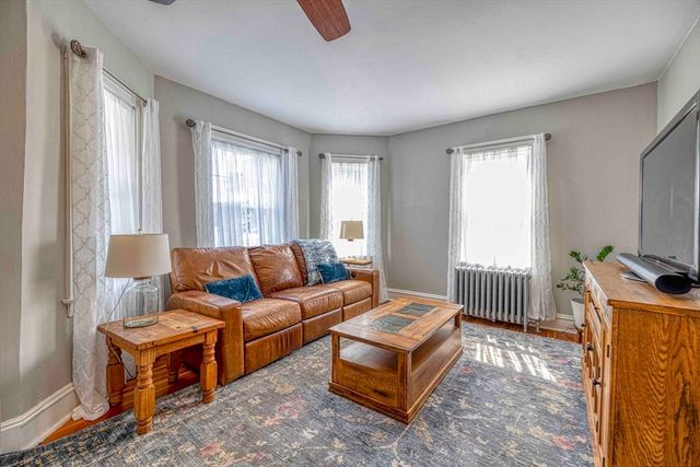 109 Jackson Ave, Somerset, MA 02725