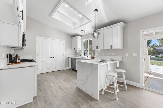 7090 Kenyon Avenue, Hesperia, CA 92345