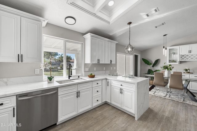 7090 Kenyon Avenue, Hesperia, CA 92345