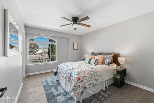 7090 Kenyon Avenue, Hesperia, CA 92345