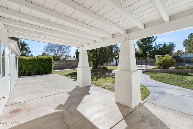 7090 Kenyon Avenue, Hesperia, CA 92345