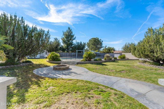 7090 Kenyon Avenue, Hesperia, CA 92345