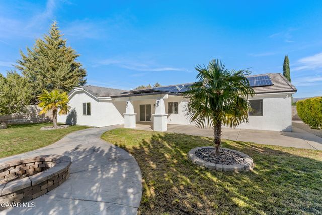 7090 Kenyon Avenue, Hesperia, CA 92345