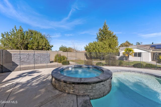 7090 Kenyon Avenue, Hesperia, CA 92345