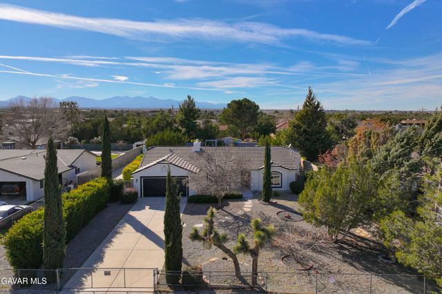 7090 Kenyon Avenue, Hesperia, CA 92345