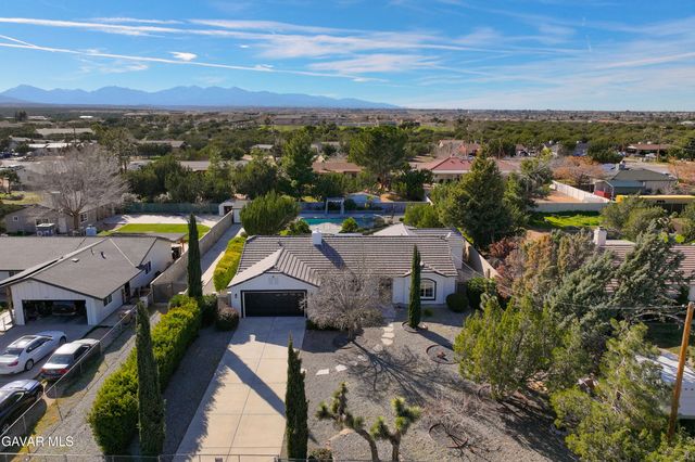 7090 Kenyon Avenue, Hesperia, CA 92345