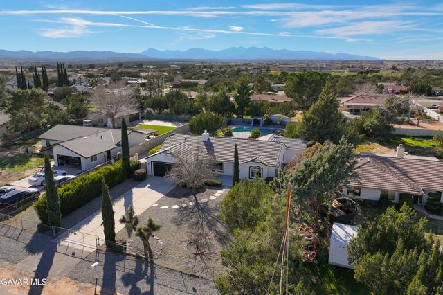 7090 Kenyon Avenue, Hesperia, CA 92345