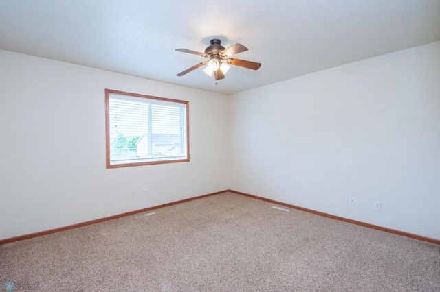 3661 Taylor Street S, Fargo, ND 58104