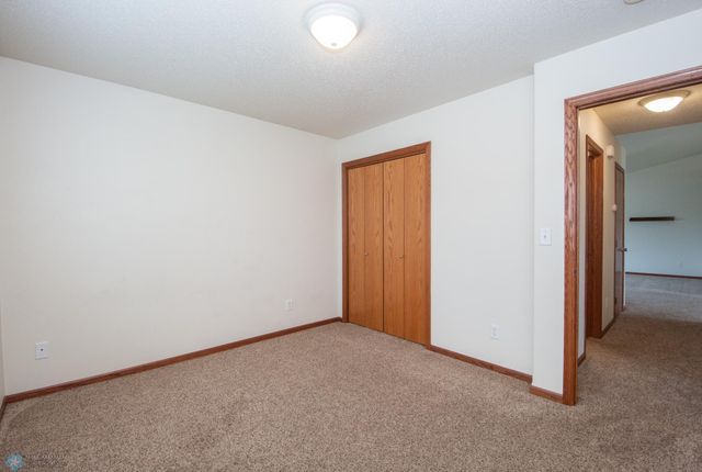 3661 Taylor Street S, Fargo, ND 58104