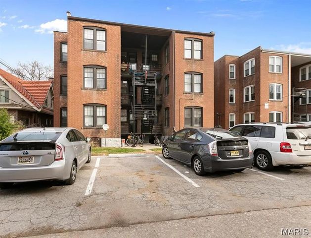 6274 Cates Avenue 2E, University City, MO 63130