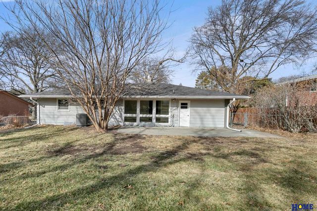 1808 Mindoro Drive, Lincoln, NE 68506