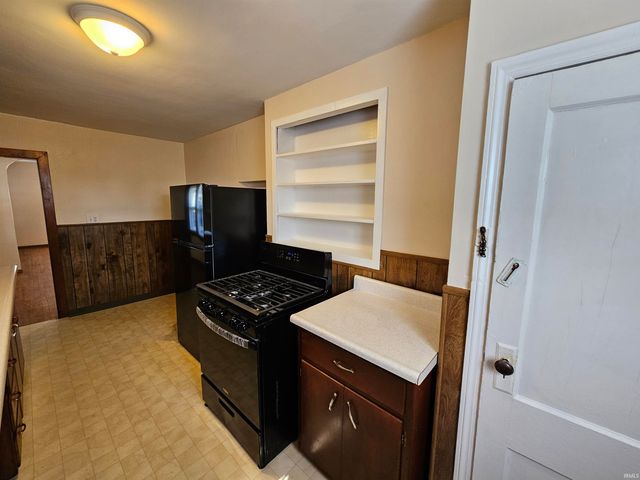 3022 Hartzer Street, South Bend, IN 46628