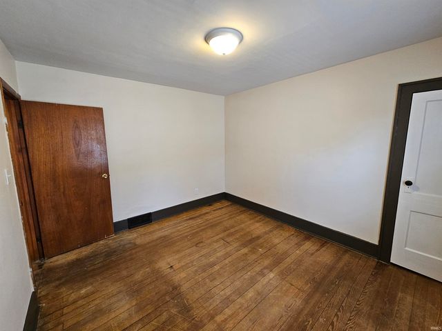 3022 Hartzer Street, South Bend, IN 46628