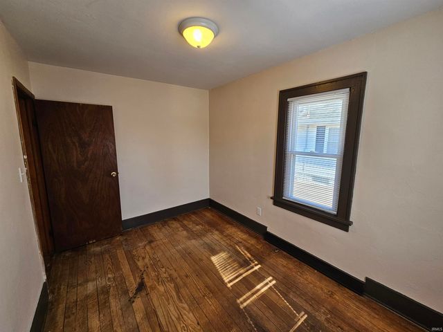 3022 Hartzer Street, South Bend, IN 46628