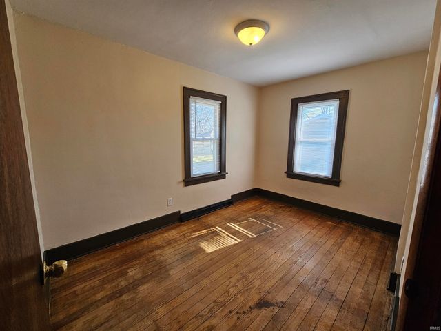 3022 Hartzer Street, South Bend, IN 46628