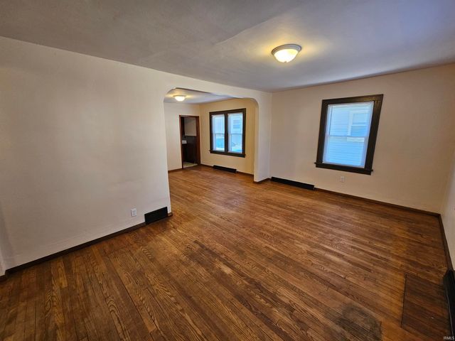 3022 Hartzer Street, South Bend, IN 46628