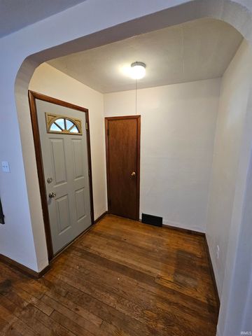 3022 Hartzer Street, South Bend, IN 46628