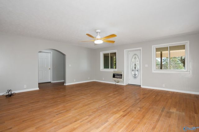 2506 Hillcrest Drive, Gadsden, AL 35904