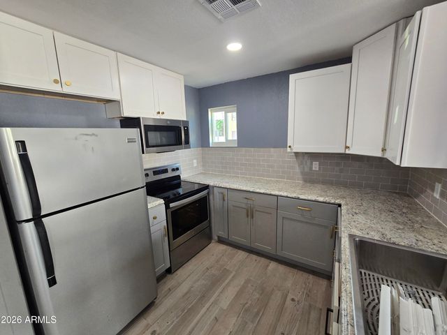 1101 E ROOSEVELT Street, Phoenix, AZ 85006