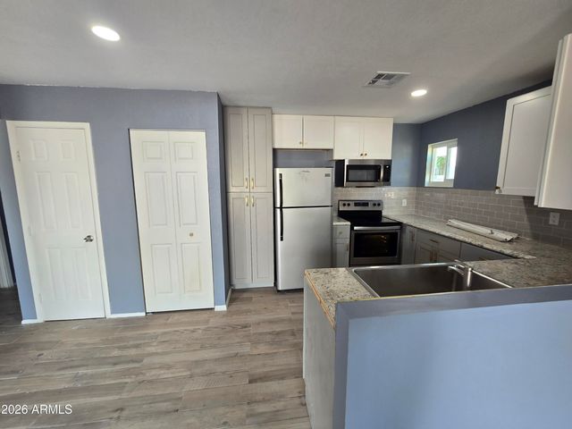 1101 E ROOSEVELT Street, Phoenix, AZ 85006