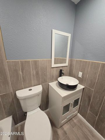 1101 E ROOSEVELT Street, Phoenix, AZ 85006