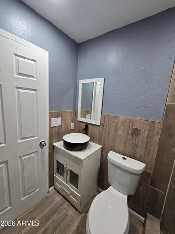 1101 E ROOSEVELT Street, Phoenix, AZ 85006