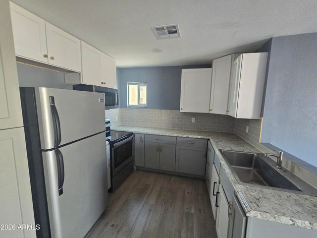 1101 E ROOSEVELT Street, Phoenix, AZ 85006