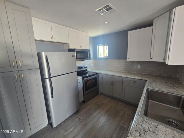 1101 E ROOSEVELT Street, Phoenix, AZ 85006