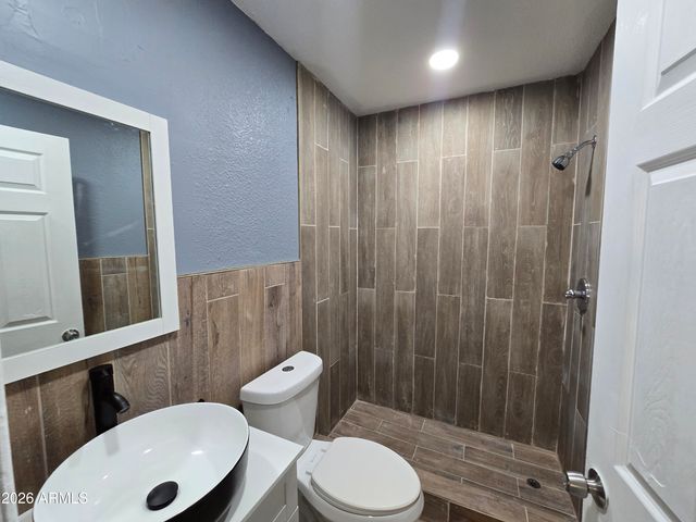 1101 E ROOSEVELT Street, Phoenix, AZ 85006