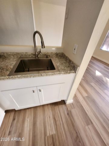 1101 E ROOSEVELT Street, Phoenix, AZ 85006