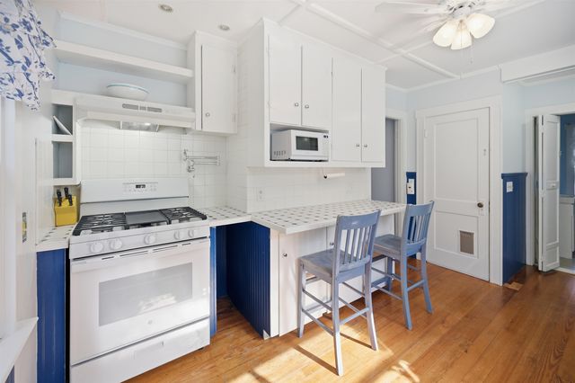 11 Davis Park, Plaistow, NH 03865