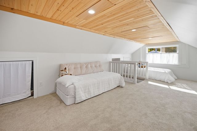 11 Davis Park, Plaistow, NH 03865