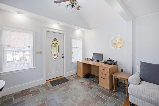11 Davis Park, Plaistow, NH 03865