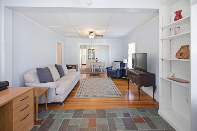 11 Davis Park, Plaistow, NH 03865